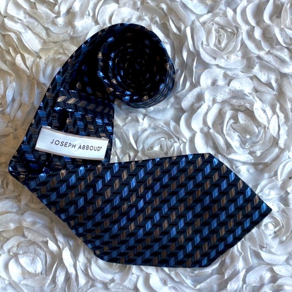 New Joseph Abboud mens silk tie